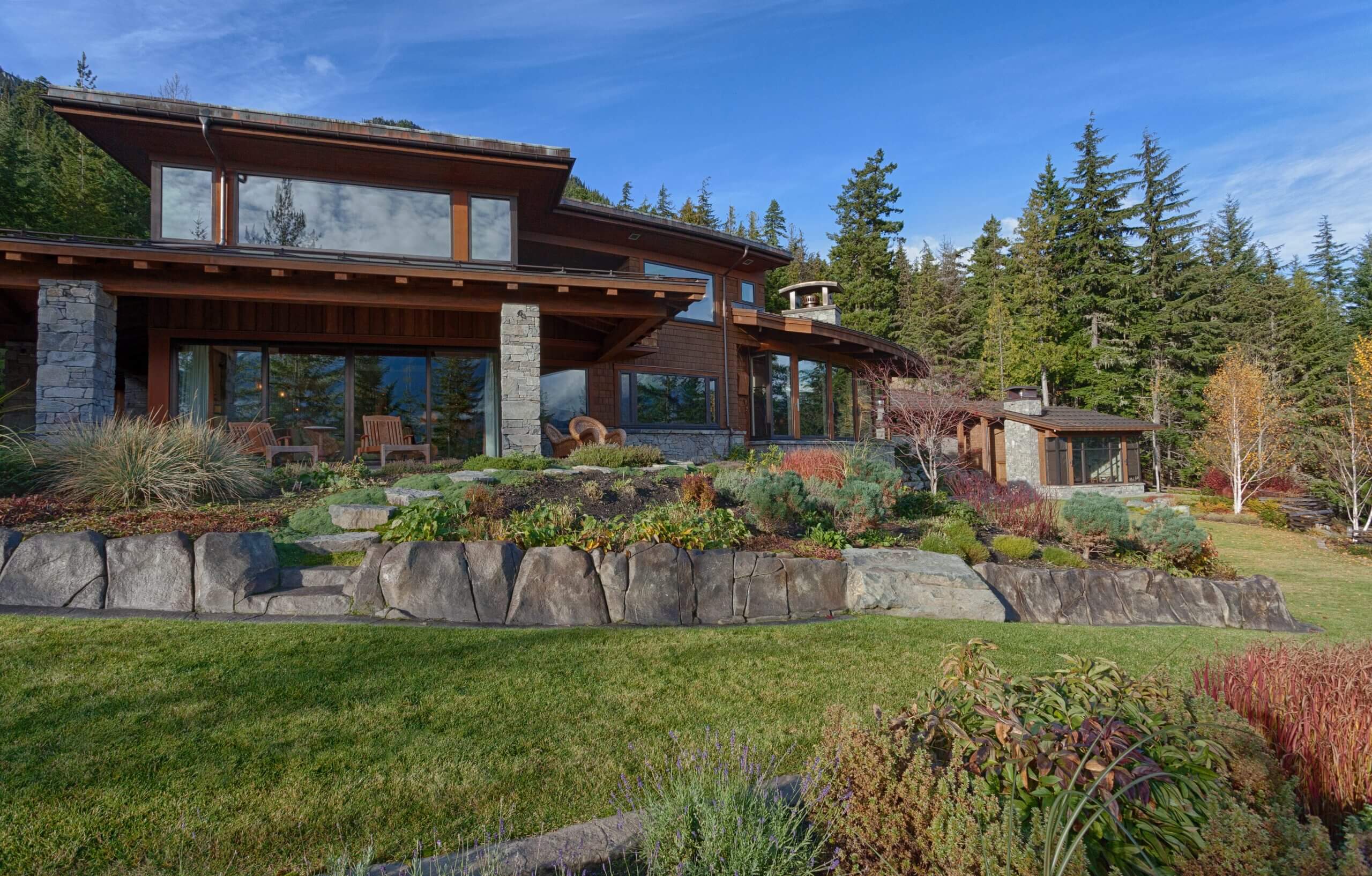 Top 9 Mountain Retreats for your next Summer Getaway - Luxury Villas - Private Mountain Villas